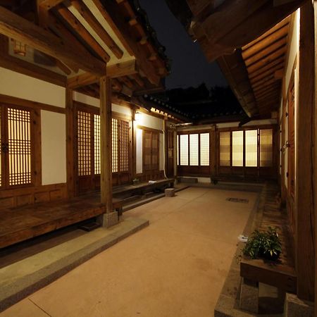 Doo Hanok Guesthouse Seoul Exterior photo