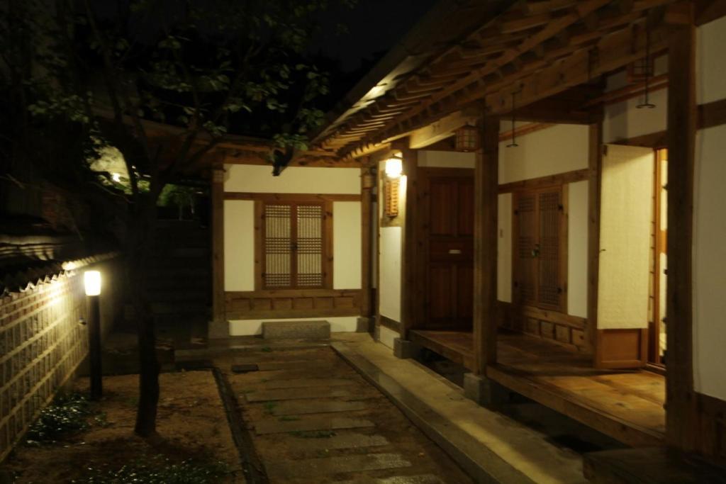 Doo Hanok Guesthouse Seoul Exterior photo