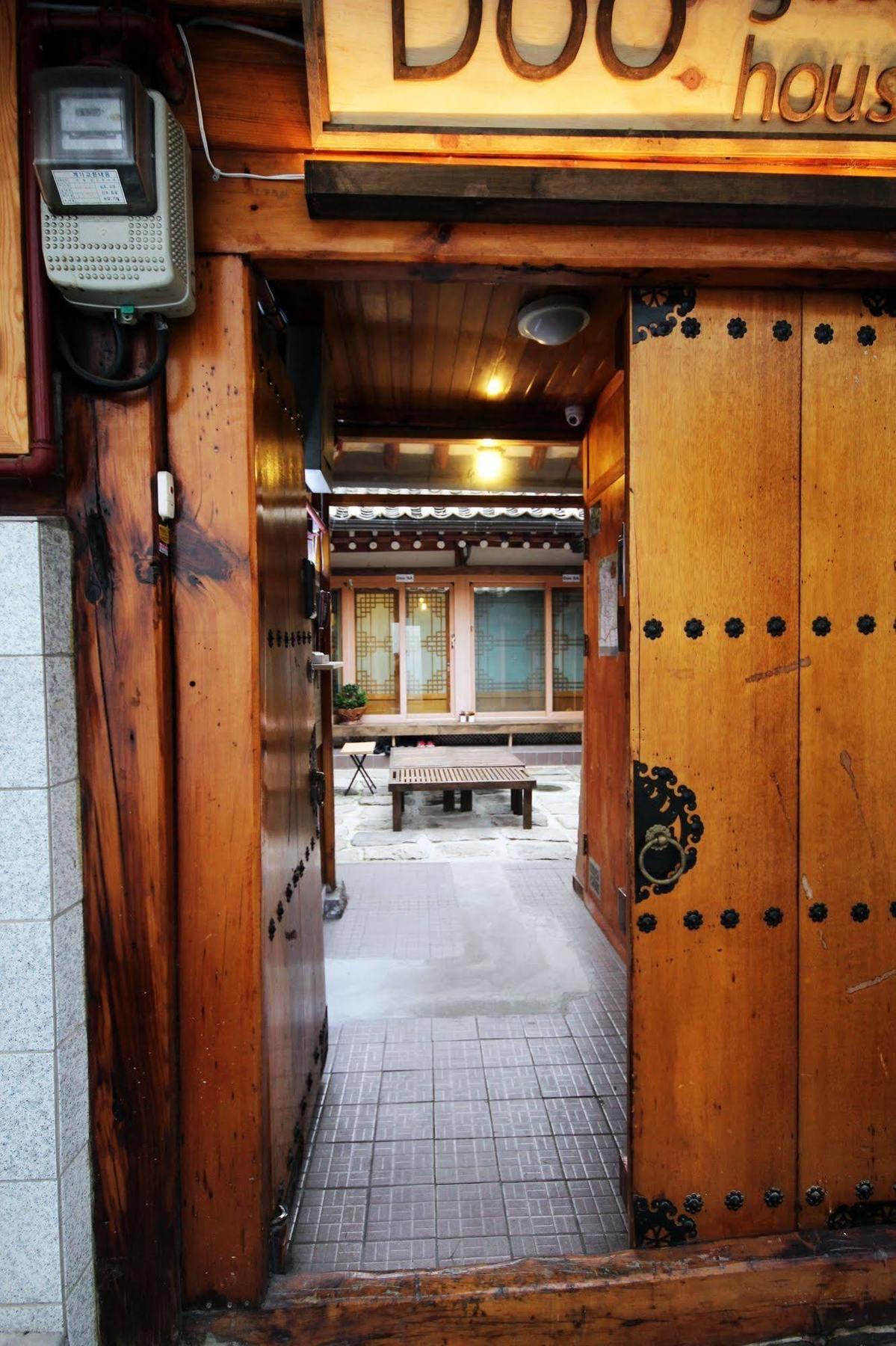 Doo Hanok Guesthouse Seoul Exterior photo