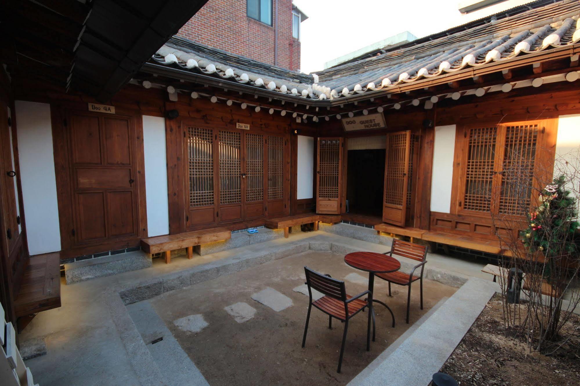 Doo Hanok Guesthouse Seoul Exterior photo