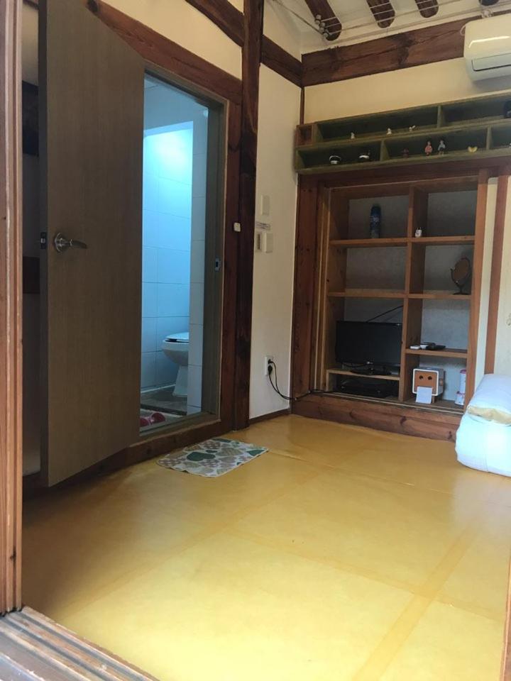 Doo Hanok Guesthouse Seoul Exterior photo